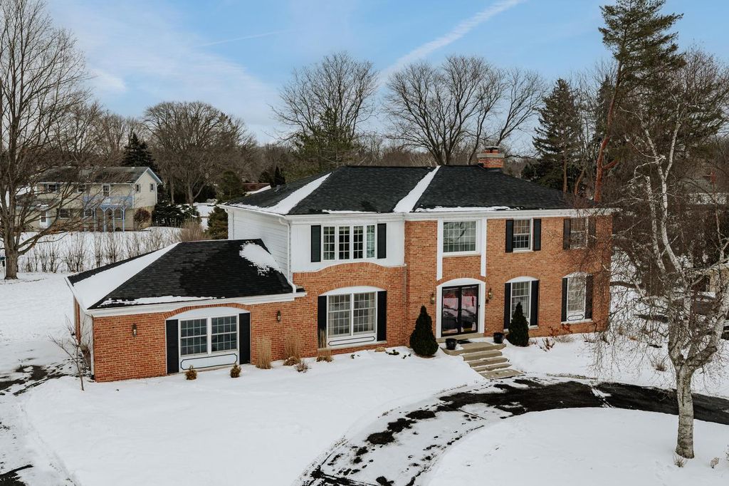 Photo of 17740 Lisa LANE, Brookfield, WI 53045 (MLS # 1949182)