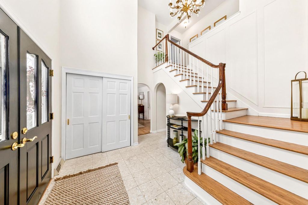 Photo of 17740 Lisa LANE, Brookfield, WI 53045 (MLS # 1949182)