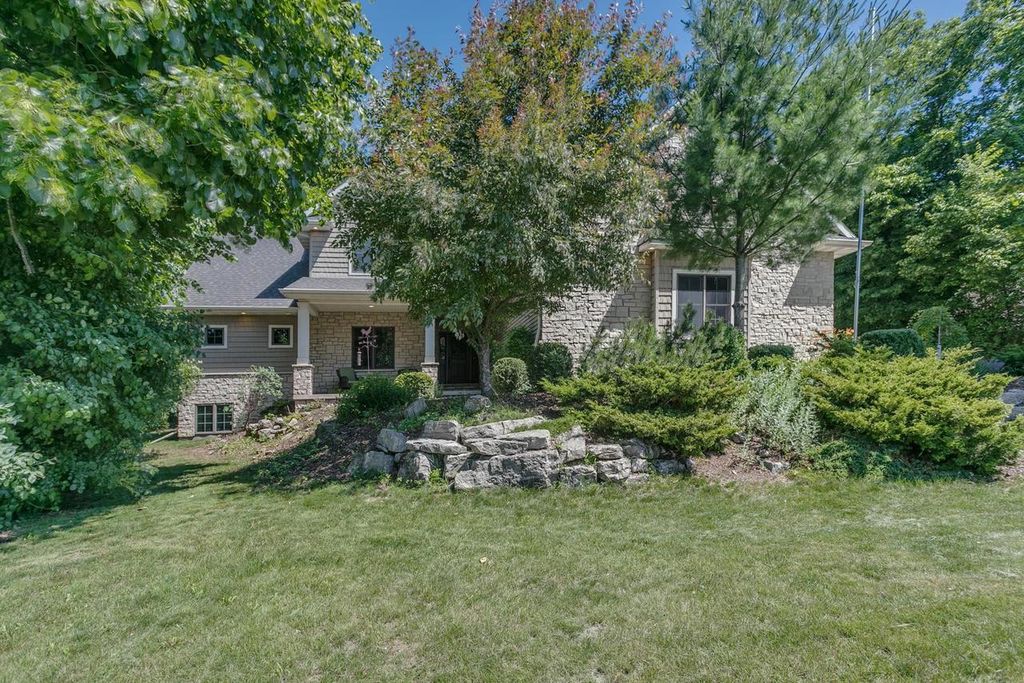 Photo of 1387 Radcliff ROAD, Neenah, WI 54956 (MLS # 50328189)