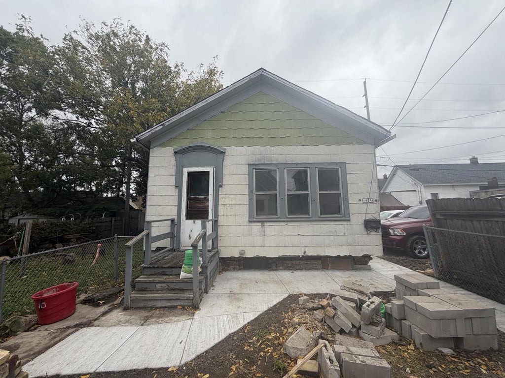 Photo of 1424 S 6th STREET, Milwaukee, WI 53204 (MLS # 1986820)