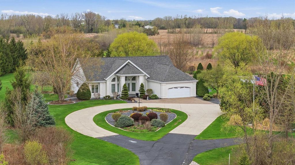 Photo of W6389 Lincoln ROAD, Van Dyne, WI 54979 (MLS # 50321046)