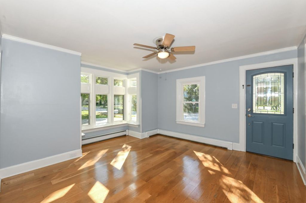 Photo of 402 W Walworth STREET, Elkhorn, WI 53121 (MLS # 1936840)