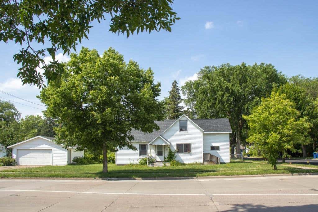 Photo of 1002 N 1st AVENUE, Wausau, WI 54401 (MLS # 22603071)