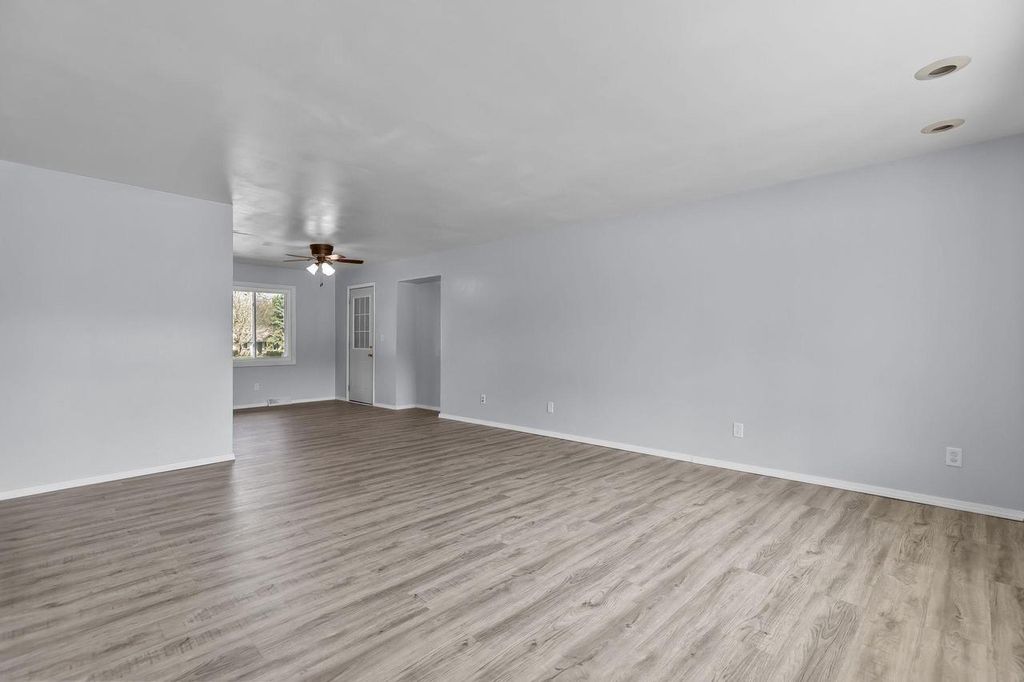 Photo of 701 W Main STREET, Hortonville, WI 54944 (MLS # 50315655)