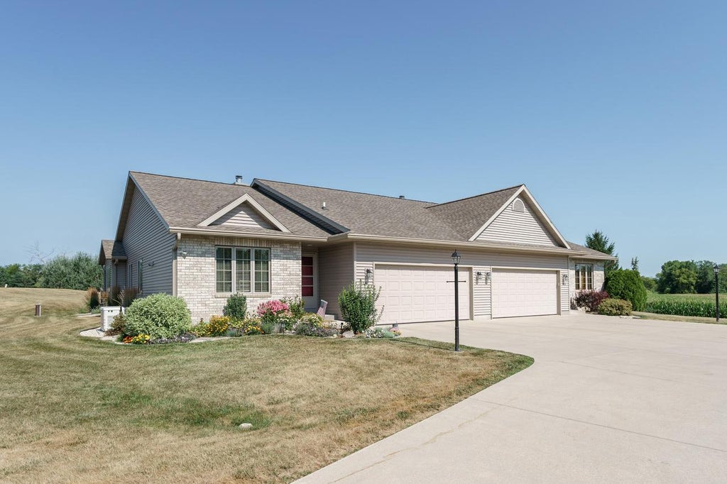 Photo of W5572 County Road CW #16A, Watertown, WI 53098 (MLS # 1973958)