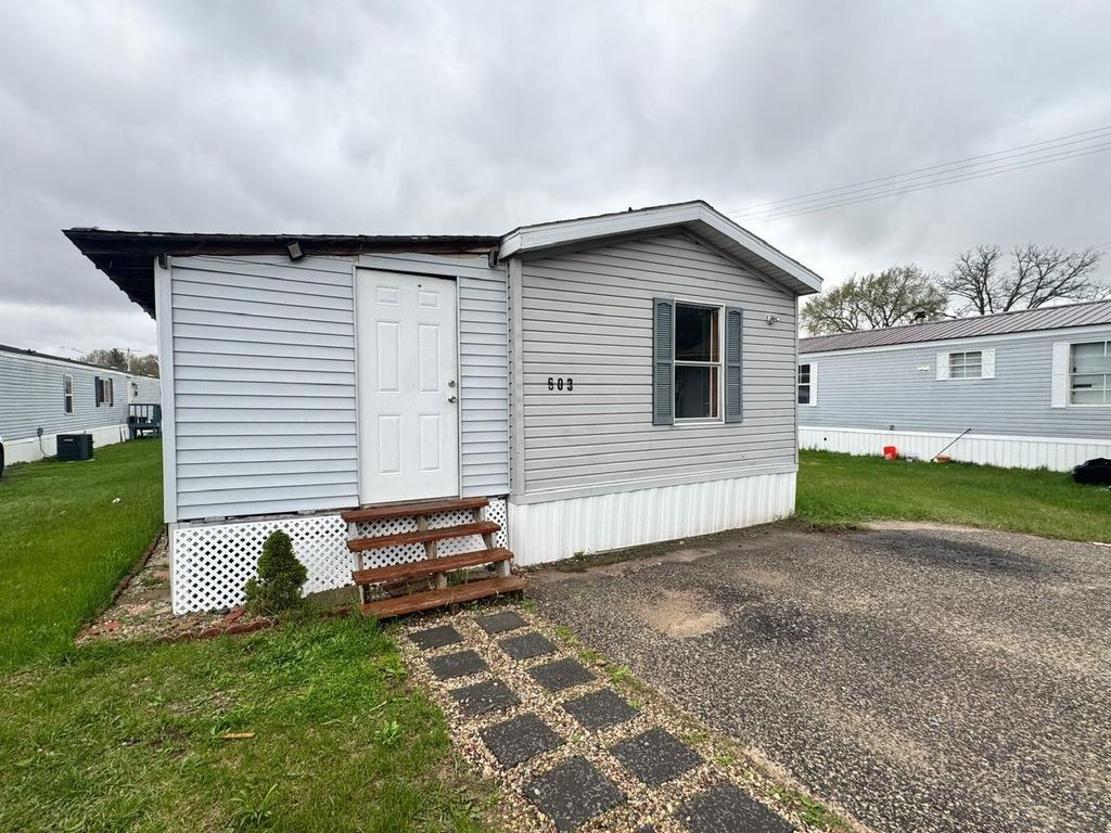 Photo of 610 Commercial AVENUE #603, Wisconsin Dells, WI 53965 (MLS # 2022038)