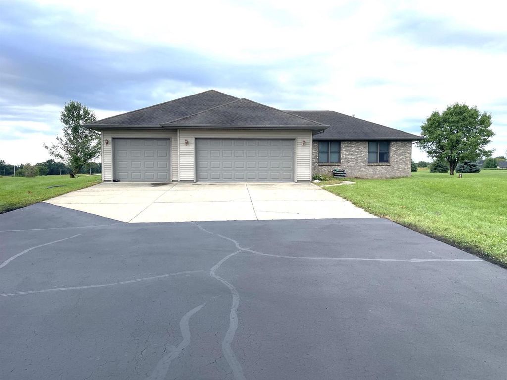 Photo of N5585 Shea LANE, Albany, WI 53502 (MLS # 2007272)