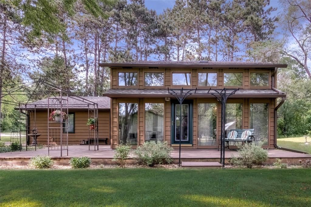 Photo of 2229 Peterson AVENUE, Eau Claire, WI 54703 (MLS # 1601689)