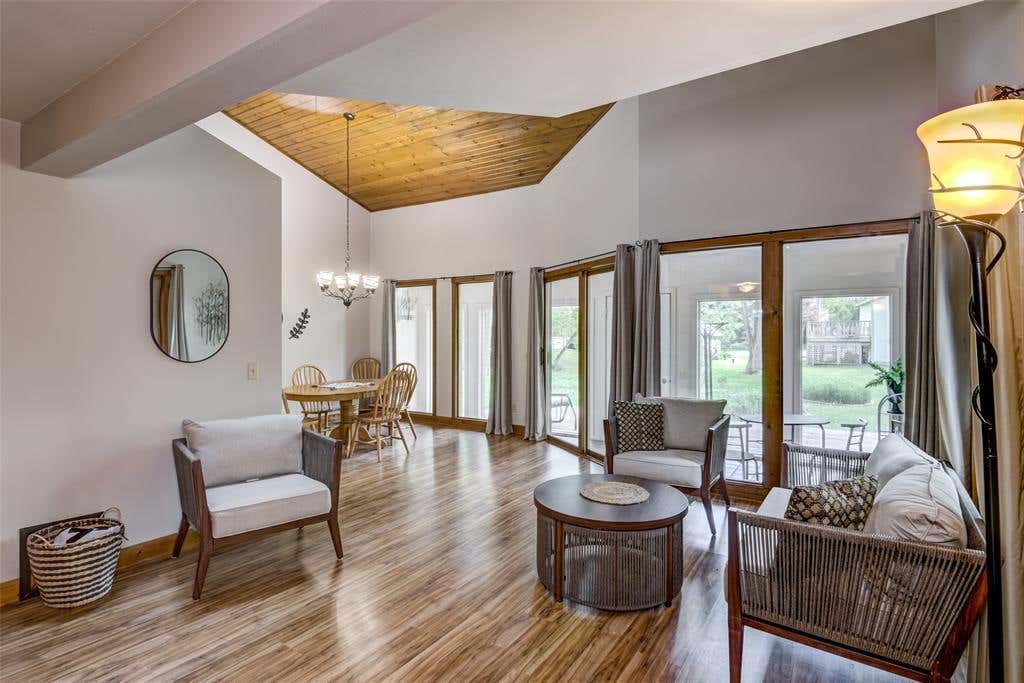 Photo of 2229 Peterson AVENUE, Eau Claire, WI 54703 (MLS # 1601689)
