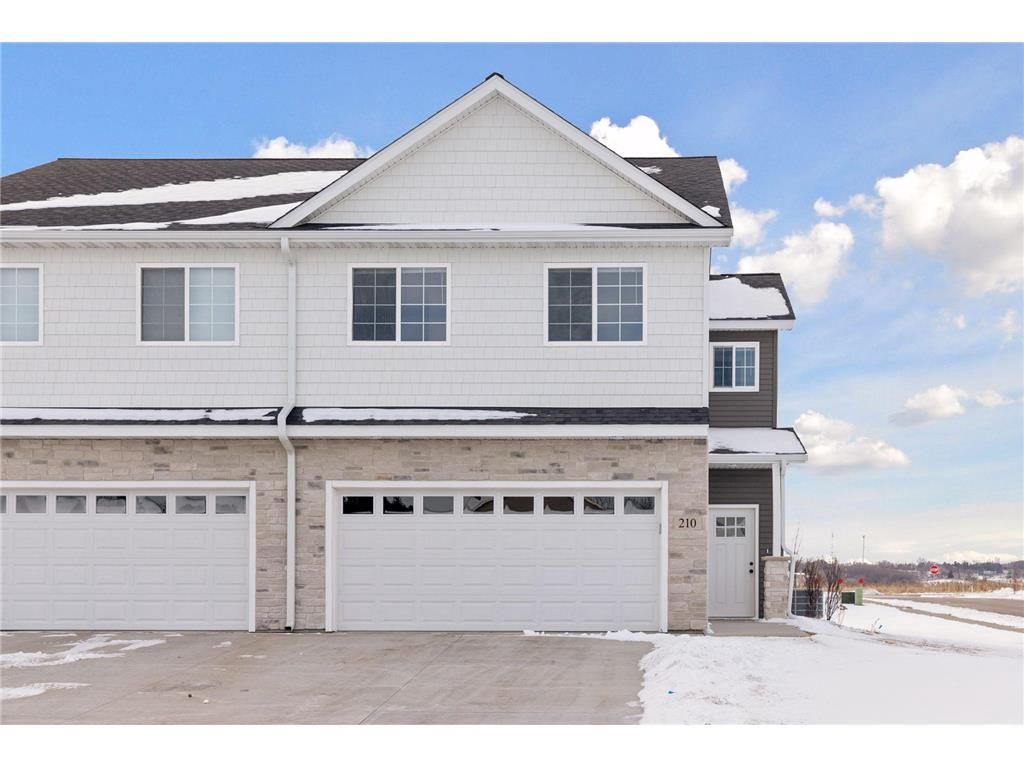 Photo of 628 Franklin STREET, Roberts, WI 54023 (MLS # 6823861)