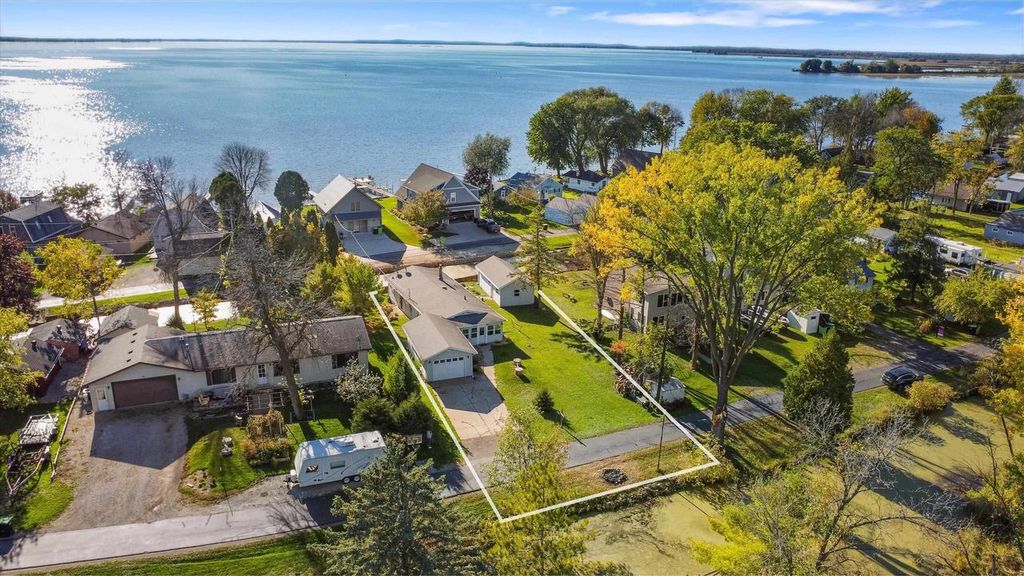 Photo of 7609 Widgeon LANE, Larsen, WI 54947 (MLS # 50316666)