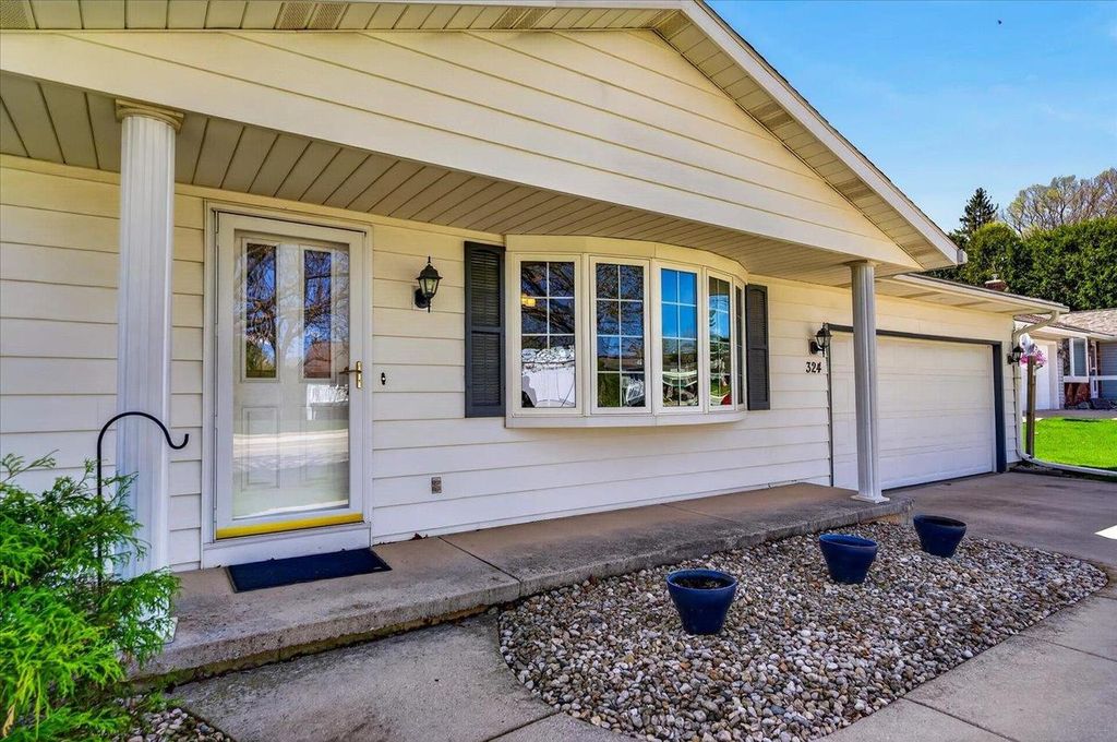 Photo of 324 N Nine Mound ROAD, Verona, WI 53593 (MLS # 2021214)