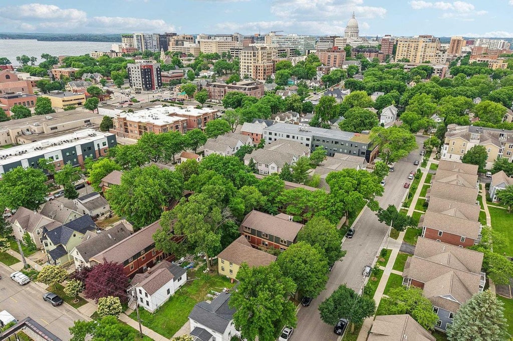 Photo of 641 E Dayton STREET, Madison, WI 53703 (MLS # 2025520)