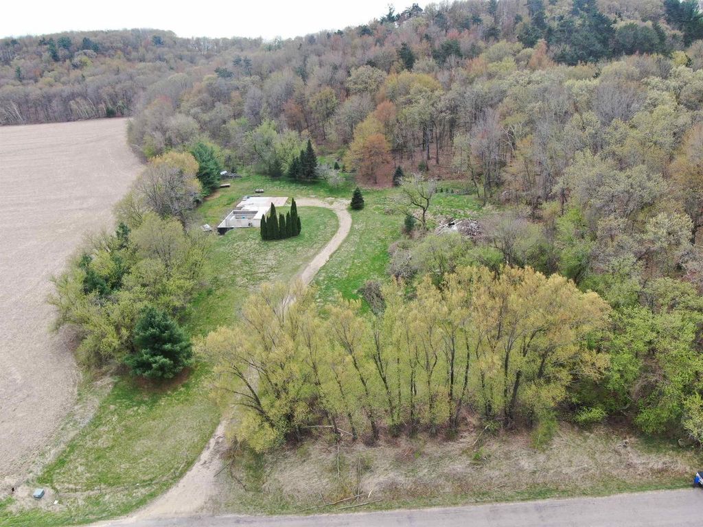 Photo of W8239 Suldal ROAD, Mauston, WI 53948 (MLS # 2022095)