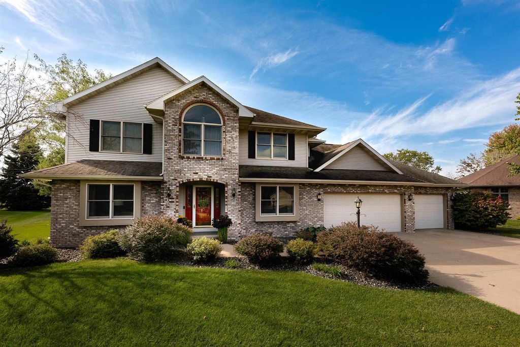 Photo of 3009 Wylde Oak COURT, Oshkosh, WI 54904 (MLS # 50315463)
