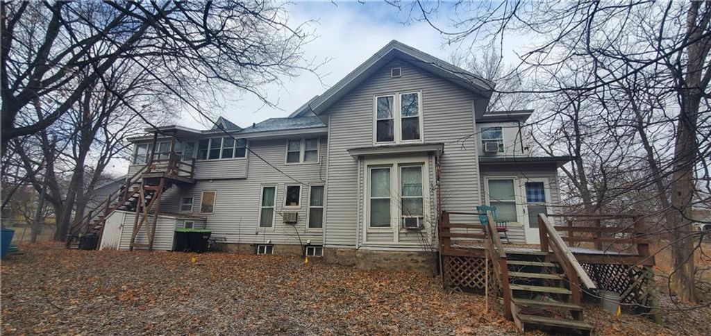 Photo of 127 W Cedar STREET #1-5, Chippewa Falls, WI 54729 (MLS # 1598073)