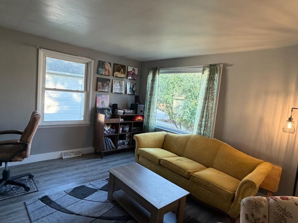 Photo of 1020 Wirtz AVENUE, Green Bay, WI 54304 (MLS # 50334193)