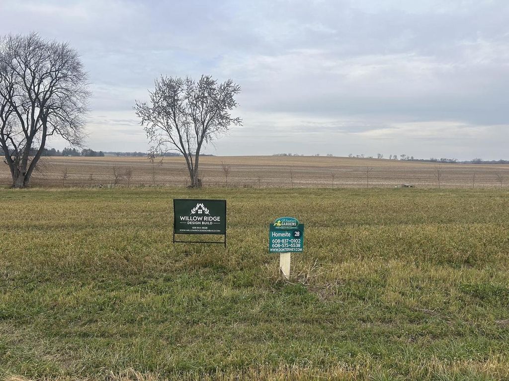 Photo of Lot 28 Colton WAY, Sun Prairie, WI 53590 (MLS # 2016329)