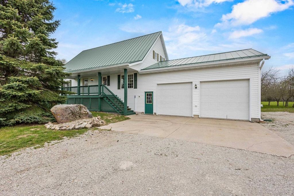Photo of N7437 County Road Gg, Crivitz, WI 54114 (MLS # 50325148)