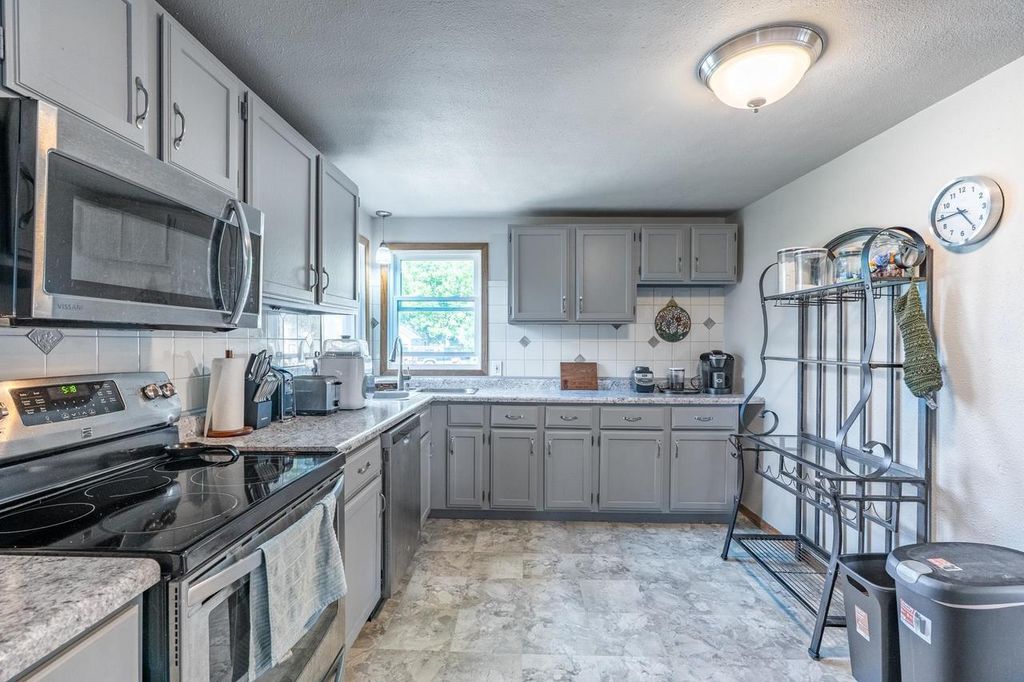 Photo of 851 Baker STREET, Wisconsin Rapids, WI 54494 (MLS # 22602319)