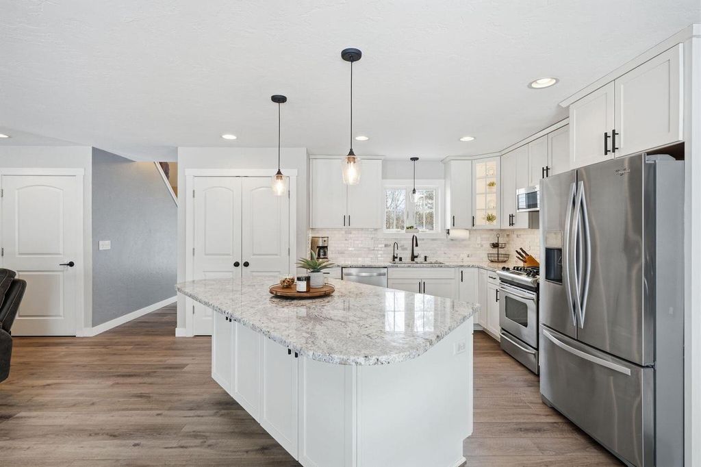 Photo of 307 Scuppernong CIRCLE, Dousman, WI 53118 (MLS # 1954610)