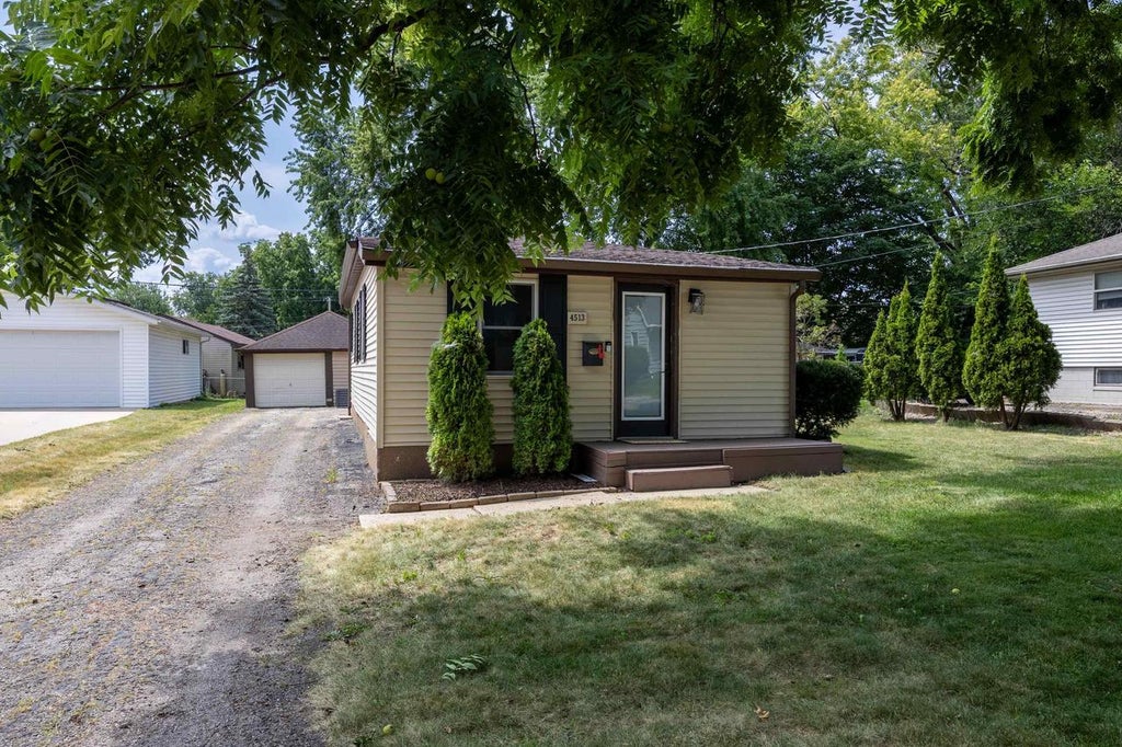 Photo of 4513 Rahel STREET, Madison, WI 53716 (MLS # 2028954)