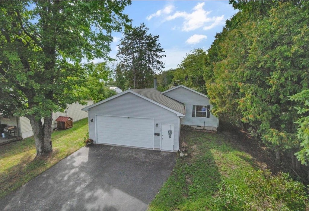 Photo of 429 S Peck AVENUE, Peshtigo, WI 54157 (MLS # 50332439)