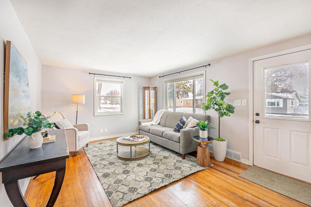 Photo of 1713 N Ullman STREET, Appleton, WI 54911 (MLS # 50320460)