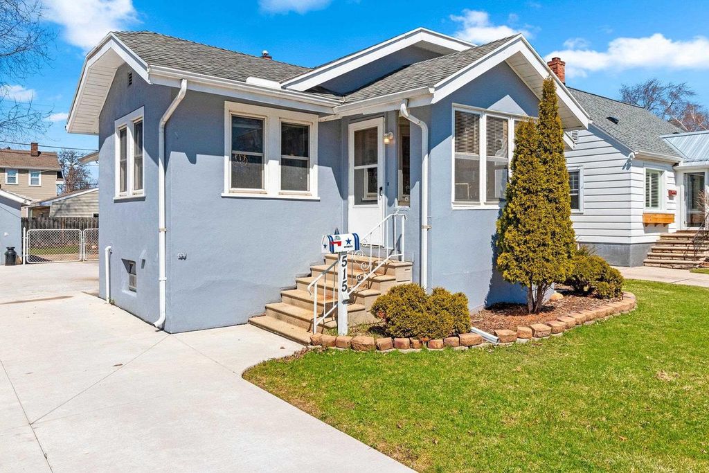 Photo of 515 Roy AVENUE, Green Bay, WI 54303 (MLS # 50323621)