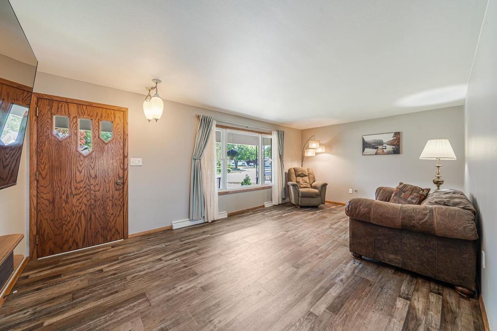 Photo of 127 N Humphrey CIRCLE, Shawano, WI 54166 (MLS # 50325803)
