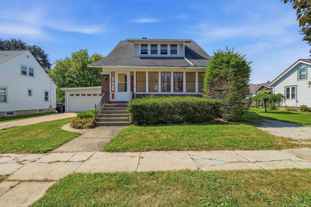 Photo of 120 N Center STREET, Brandon, WI 53919 (MLS # 2031810)