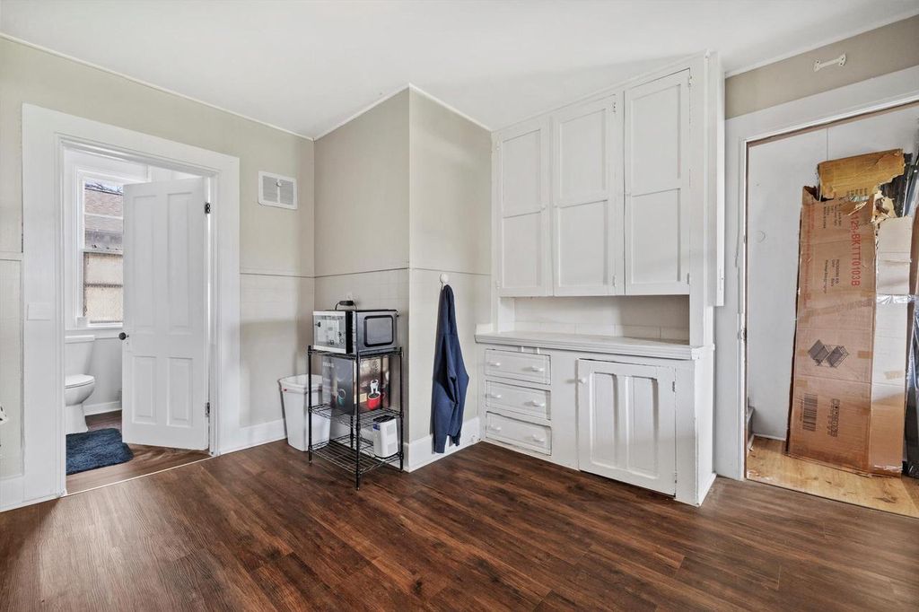 Photo of 1220 N Wisconsin STREET, Racine, WI 53402 (MLS # 1946722)