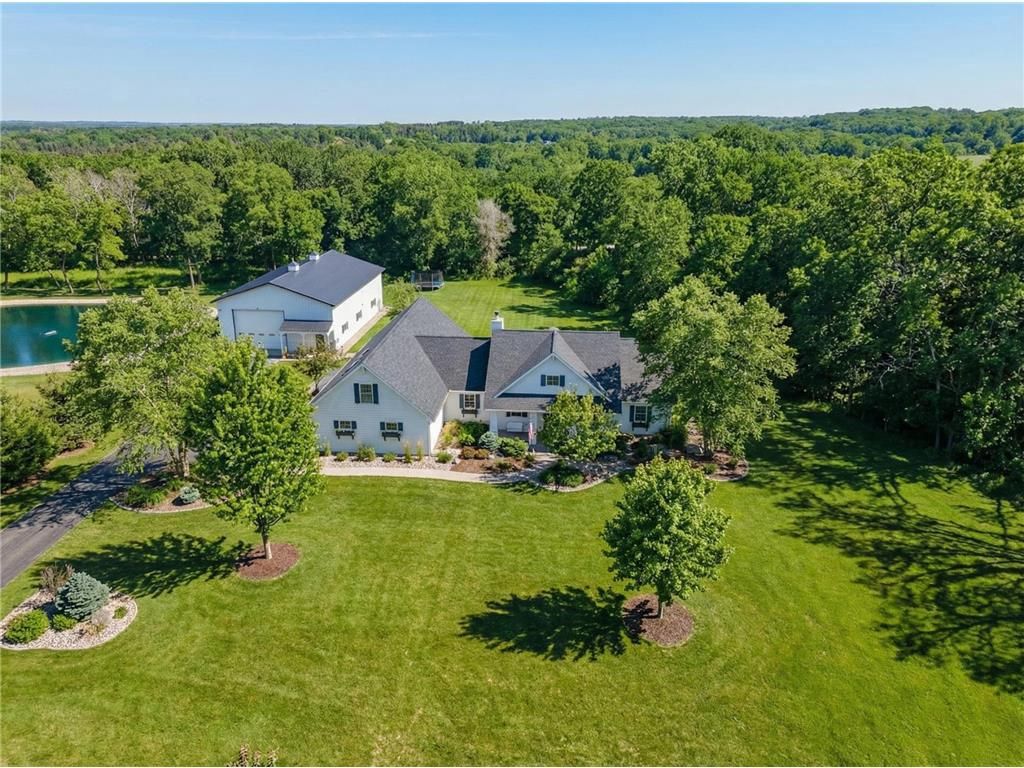 Photo of 877 Yellowstone TRAIL, Hudson, WI 54016 (MLS # 7045697)