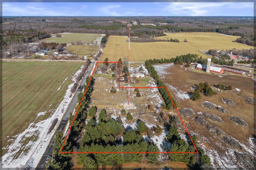 Photo of N446 3rd DRIVE, Coloma, WI 54930 (MLS # 50320044)