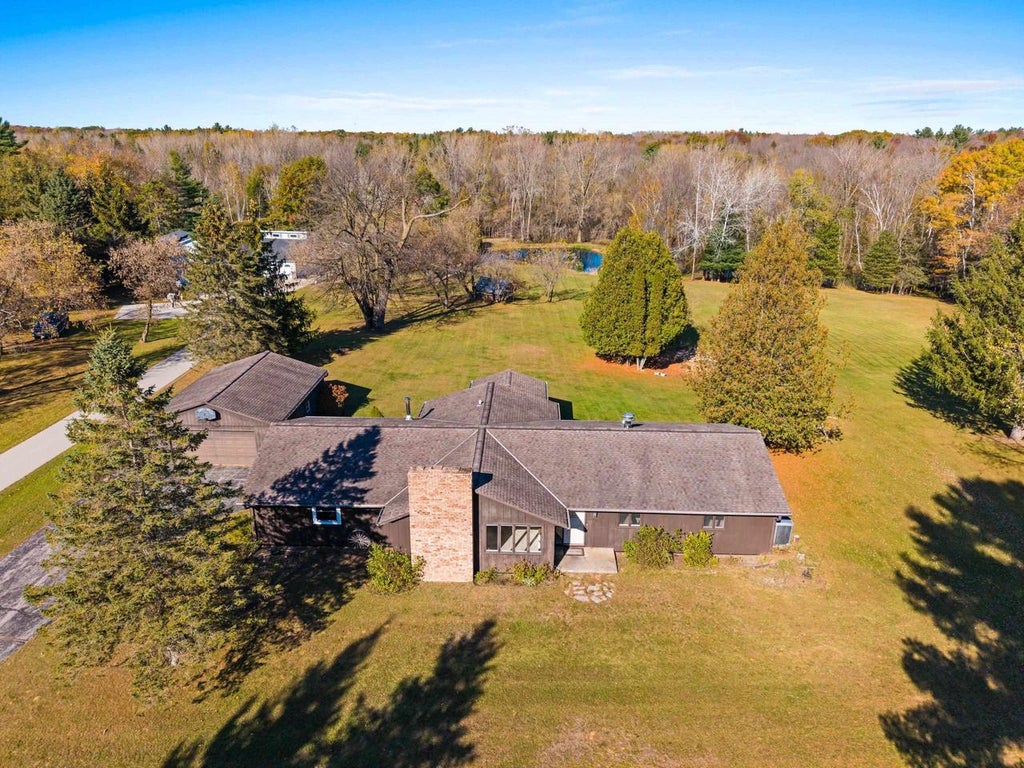 Photo of 3170 Sunrise ROAD, Suamico, WI 54313 (MLS # 50334724)