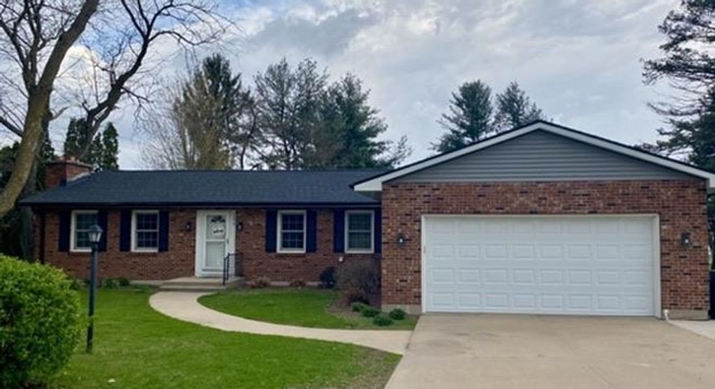 Photo of 1290 Union STREET, Platteville, WI 53818 (MLS # 2021326)