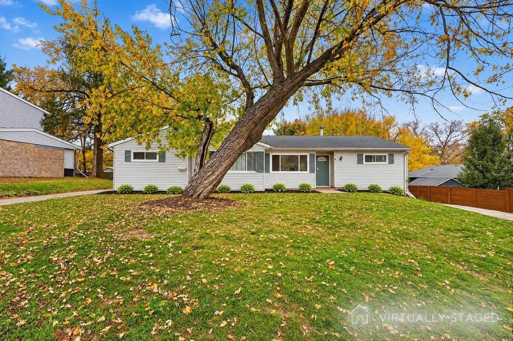 Photo of 214-16 Parkview LANE, Verona, WI 53593 (MLS # 2033273)