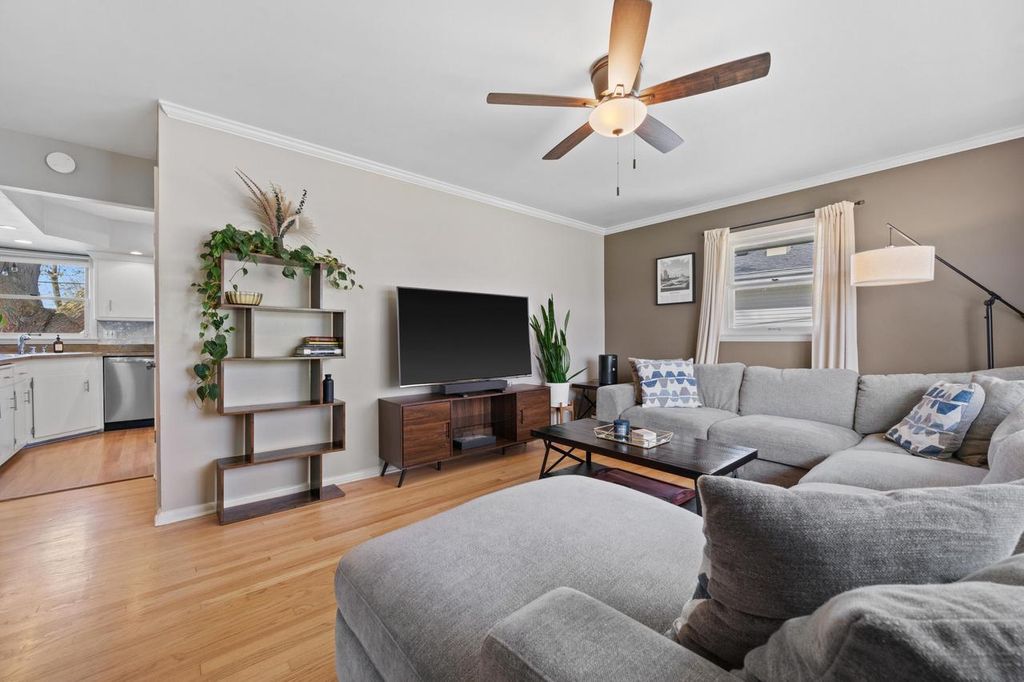 Photo of 10810 W Harvest LANE, Milwaukee, WI 53225 (MLS # 1960145)