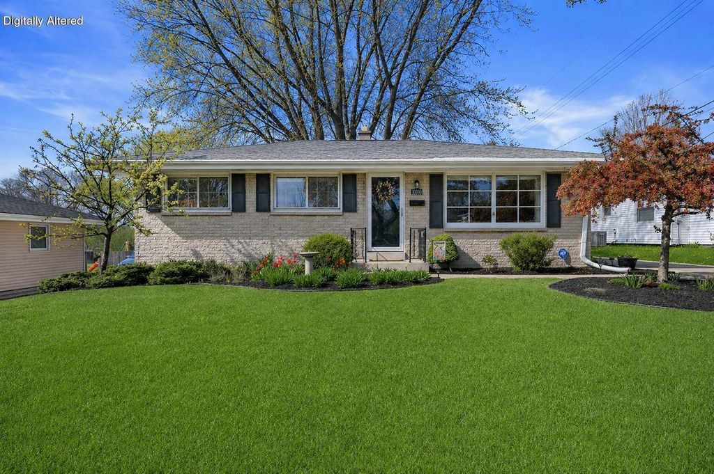 Photo of 10810 W Harvest LANE, Milwaukee, WI 53225 (MLS # 1960145)