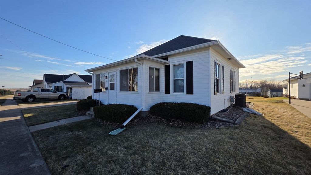 Photo of 631 S Tyler STREET, Lancaster, WI 53813 (MLS # 2018623)