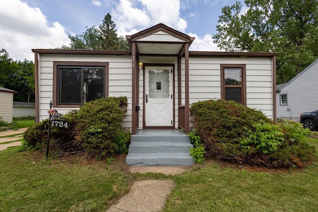 Photo of 1724 Prairie AVENUE, Beloit, WI 53511 (MLS # 2027710)