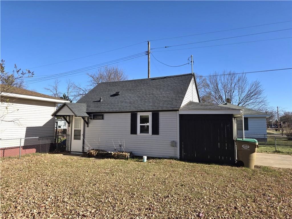 Photo of 459 Woodward AVENUE, Chippewa Falls, WI 54729 (MLS # 1597089)