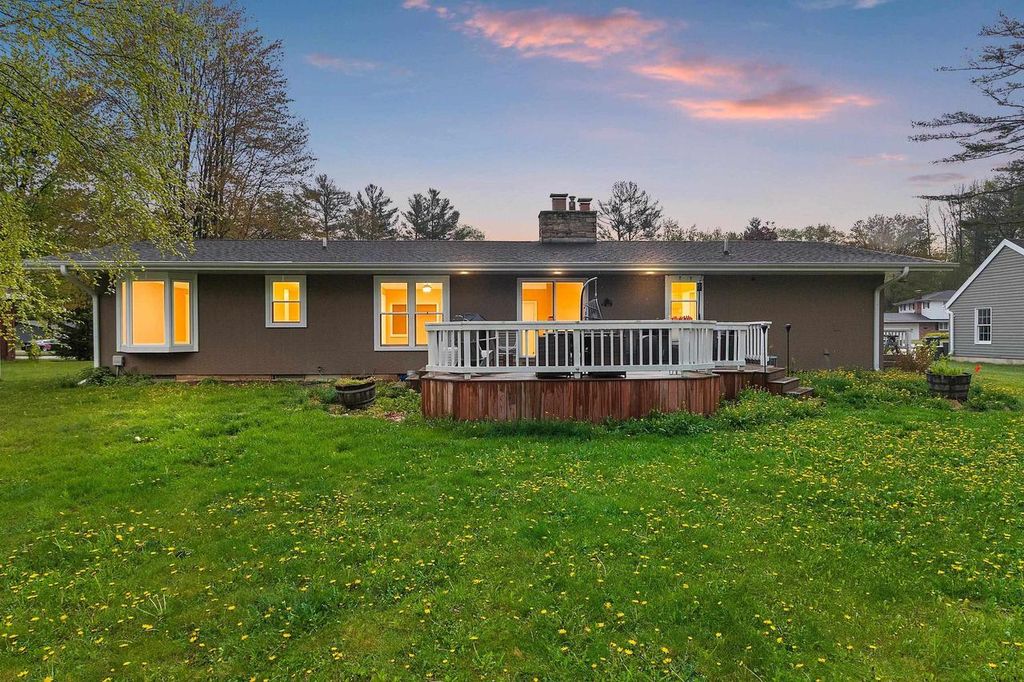 Photo of 111 Lange COURT, Shawano, WI 54166 (MLS # 50325828)