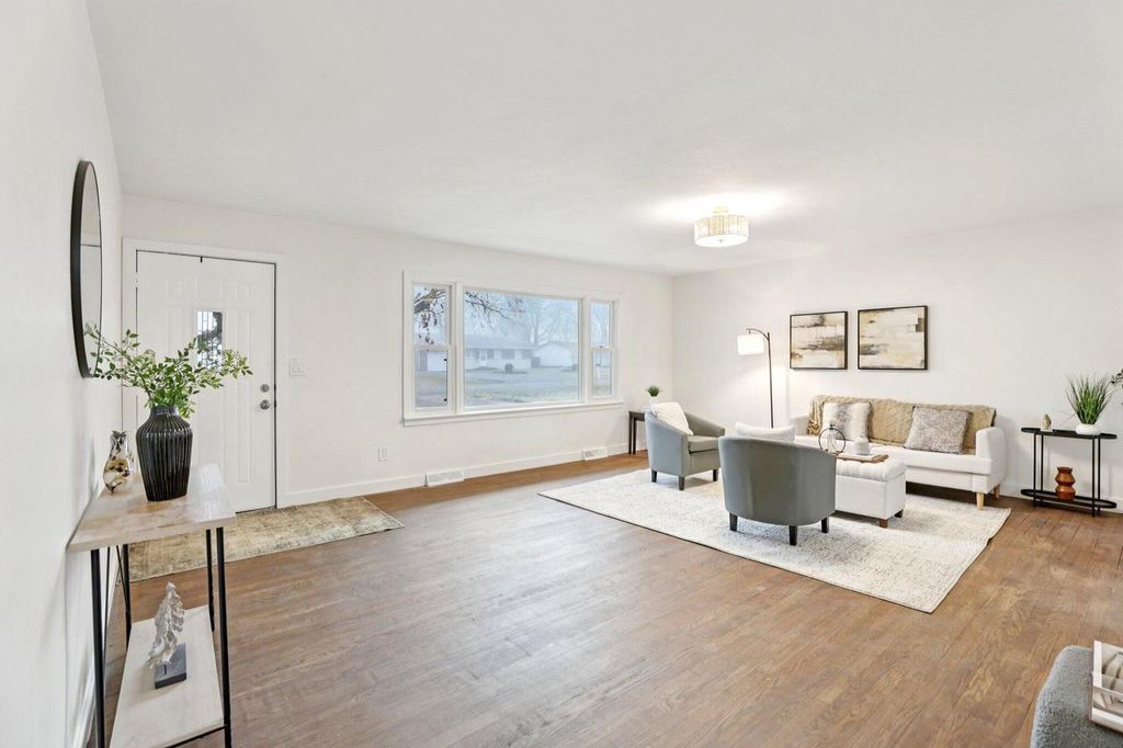 Photo of 2432 Skyline DRIVE, Beloit, WI 53511 (MLS # 1947571)