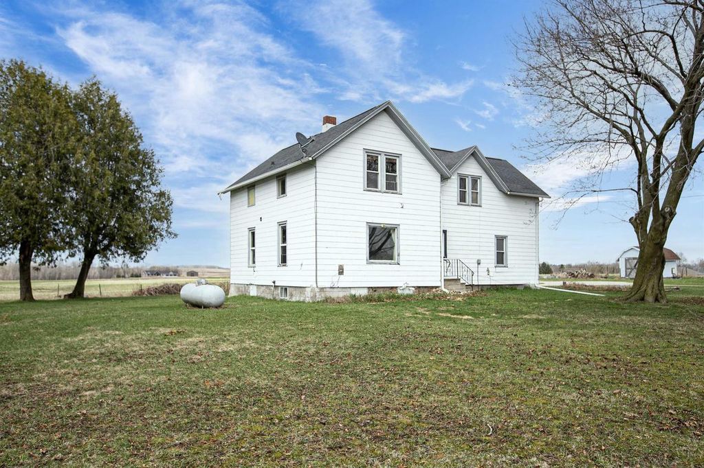 Photo of W5136 Brusewitz ROAD, Black Creek, WI 54106 (MLS # 50323956)