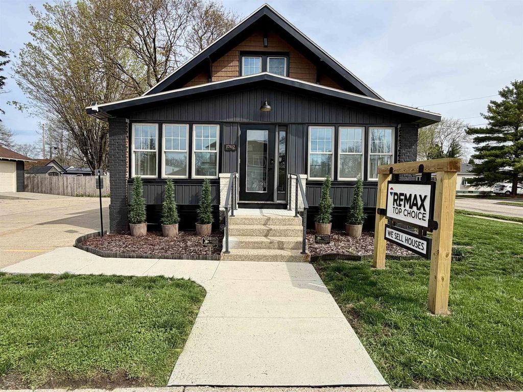 Photo of 1702 W Court STREET, Janesville, WI 53548 (MLS # 2021292)