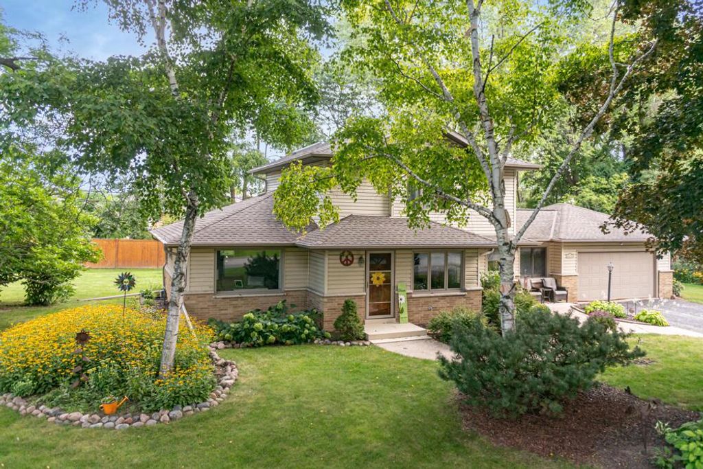 Photo of 11216 Bridget LANE, Hales Corners, WI 53130 (MLS # 1939184)