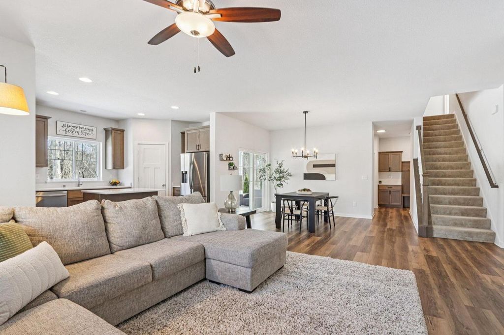 Photo of 532 Wild Oak ROAD, Hartland, WI 53029 (MLS # 1950534)