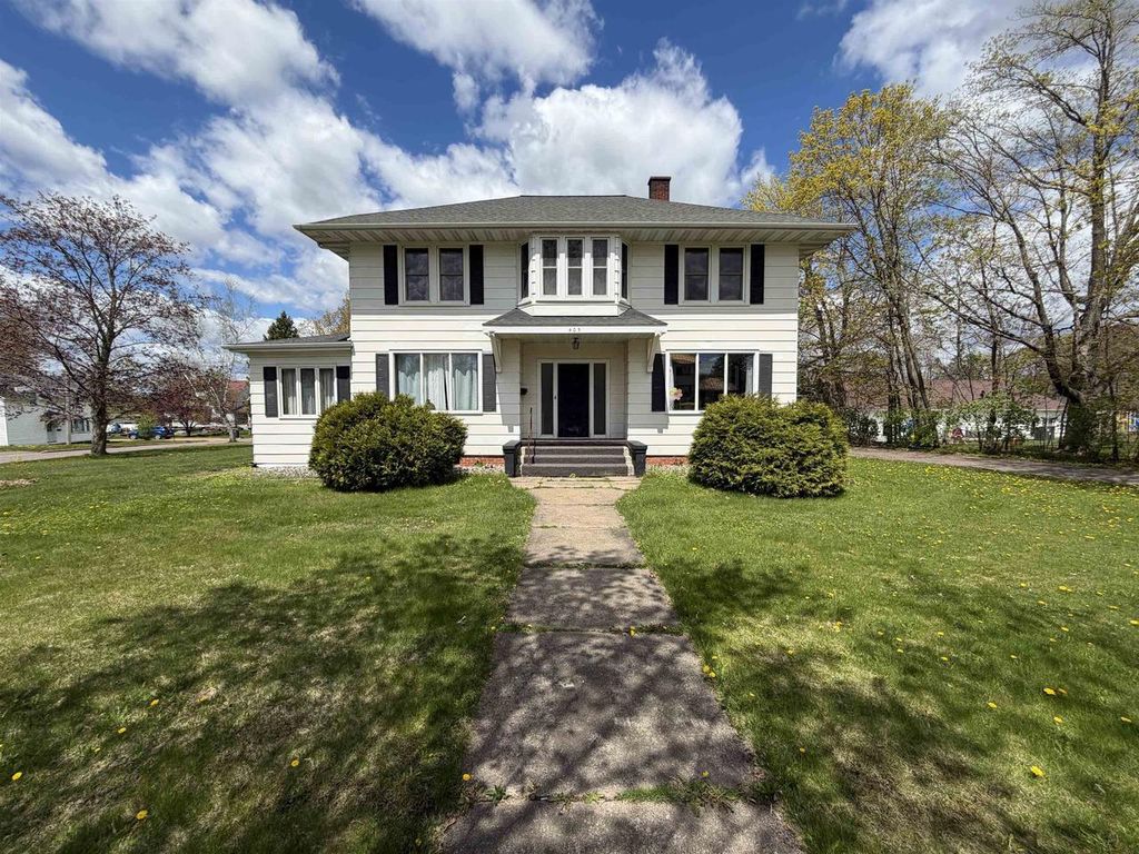 Photo of 405 E Broadway AVENUE, Medford, WI 54451 (MLS # 22602066)