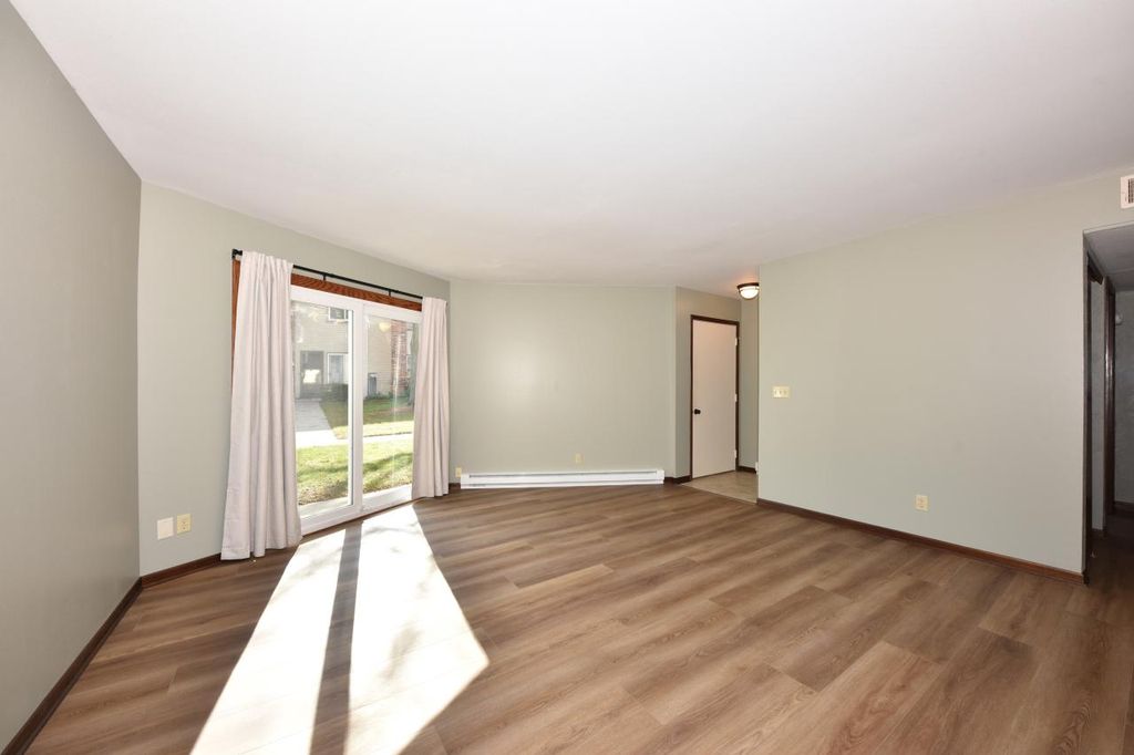 Photo of W169N11540 Biscayne DRIVE #3, Bldg 9, Germantown, WI 53022 (MLS # 1941697)